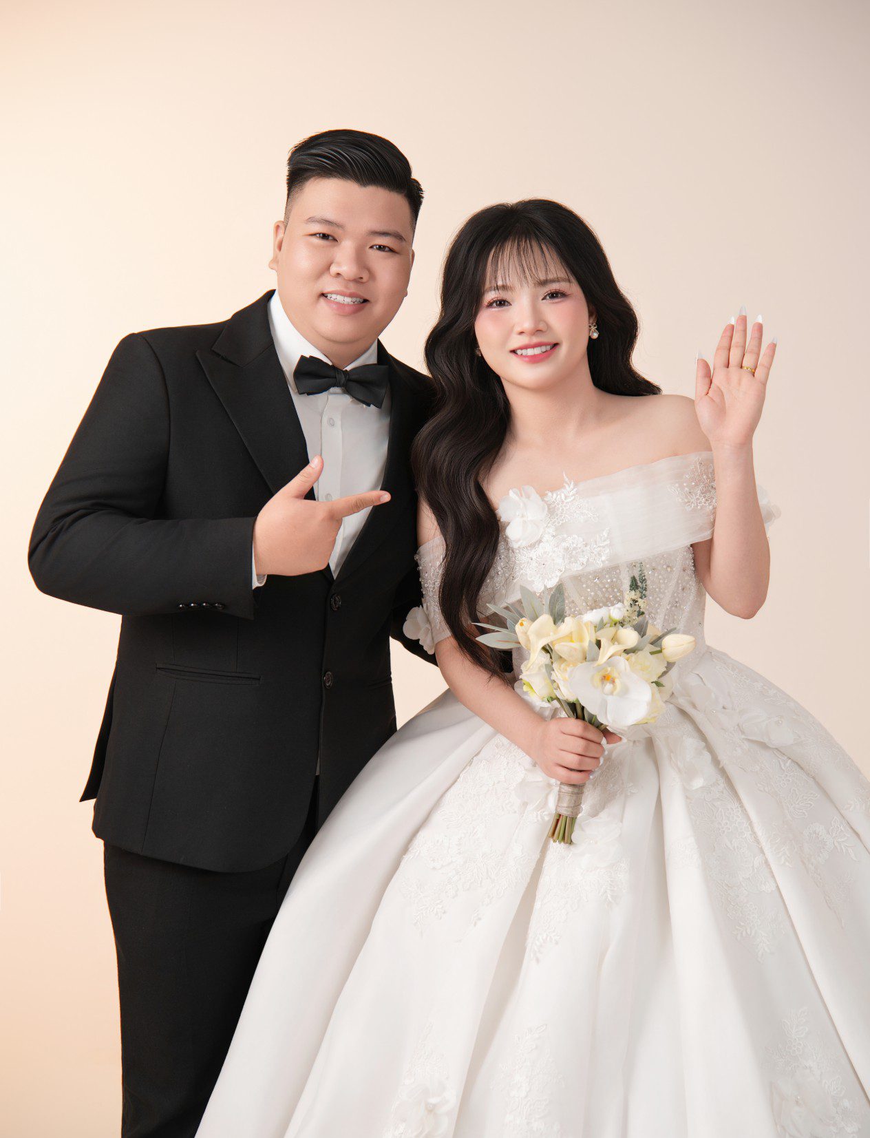 Hiếu Hoàn Wedding