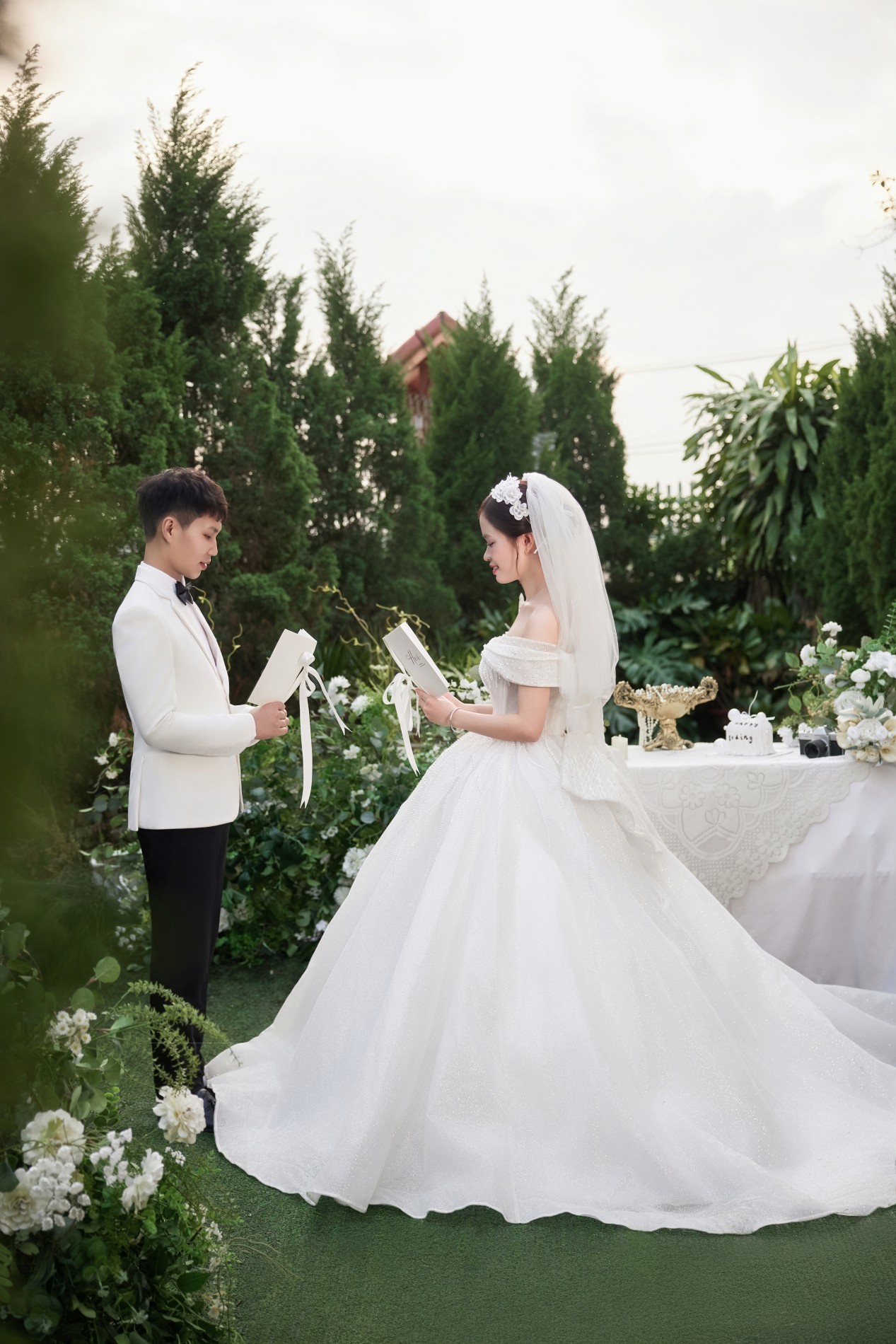 thiệp cưới online